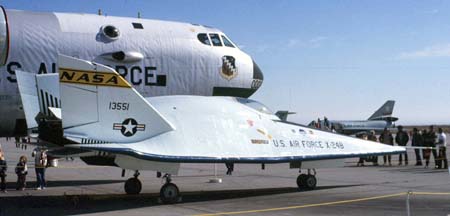 Goleta Air And Space Museum: NB-52A And NB-52B Stratofortress Launch ...